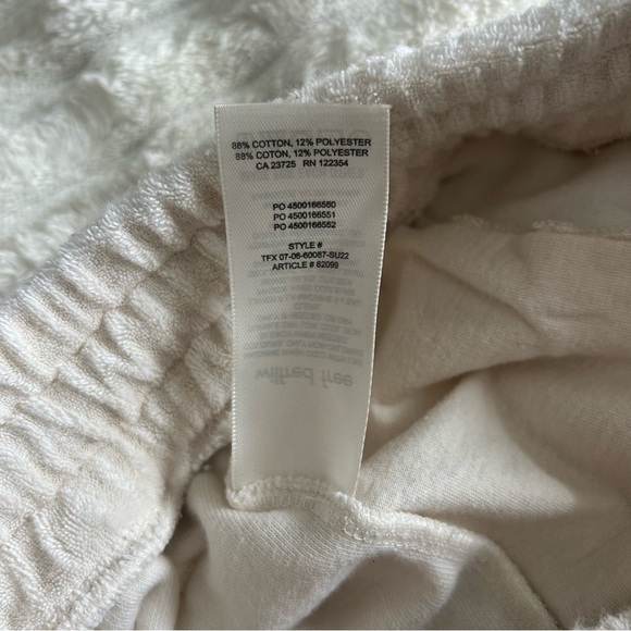 Women's Wilfred Free by Aritzia Small Cream Terry Cloth Drawstring Shorts - Picture 4 of 7